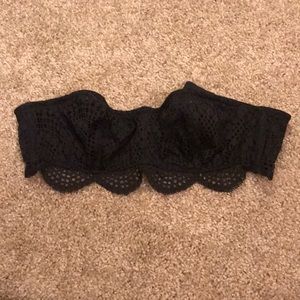 *NWOT* Victoria’s Secret Eyelet Lace Strapless Bra